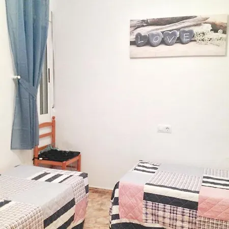 아파트 Modern In With Shared Pool